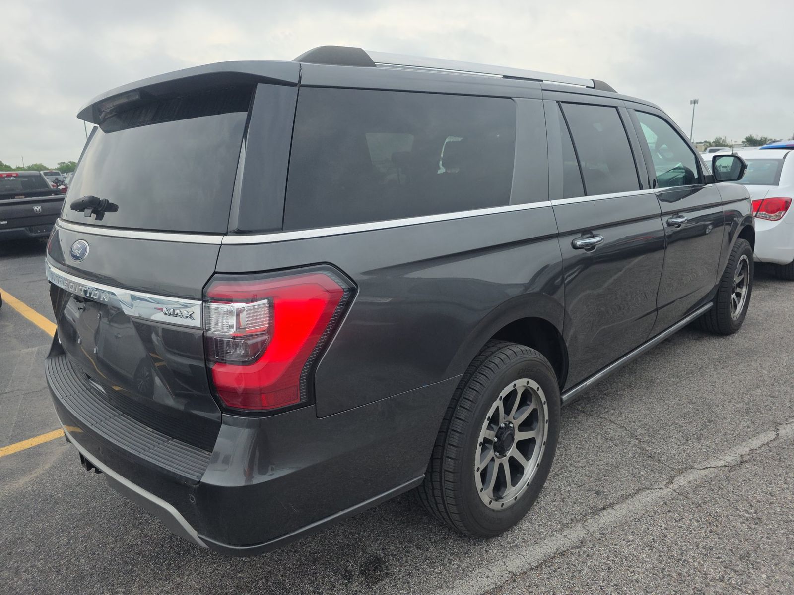 FORD EXPEDITION MAX - 5