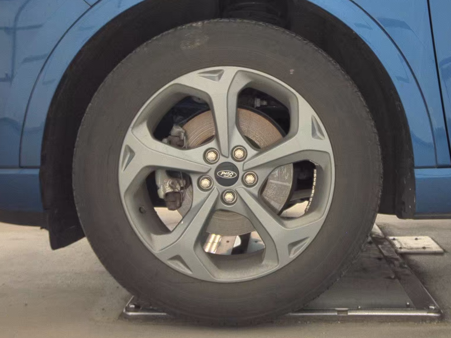 FORD ESCAPE - 10