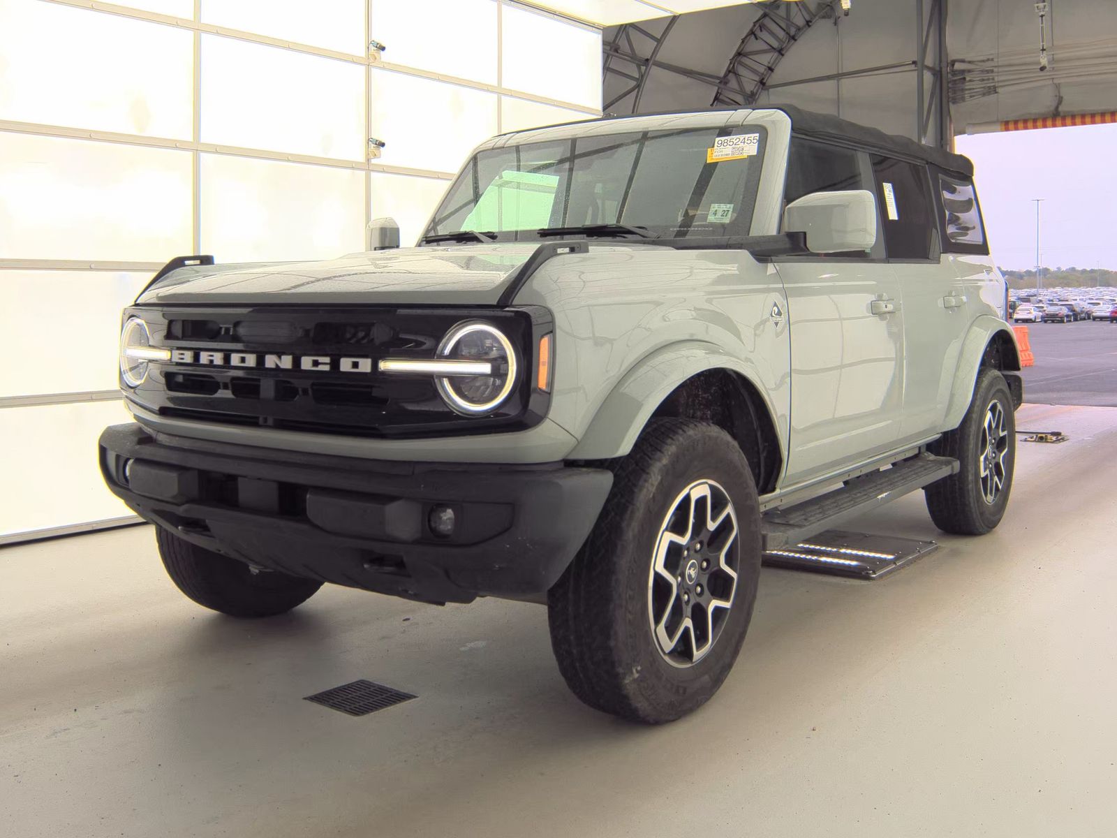 FORD BRONCO - 1