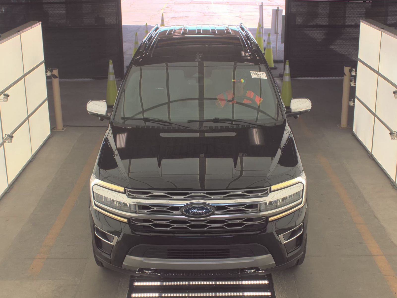 FORD EXPEDITION MAX - 3