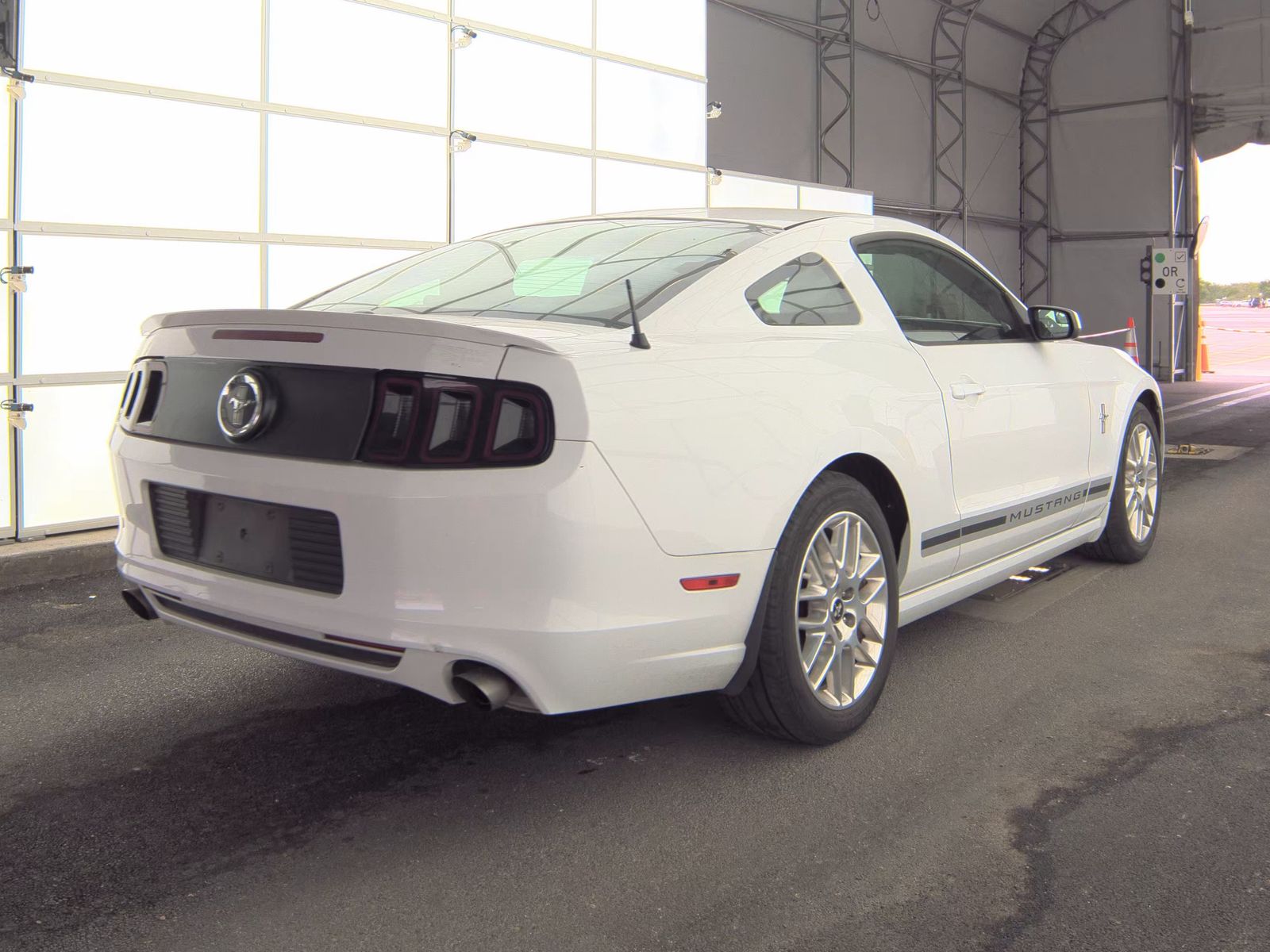FORD MUSTANG - 6