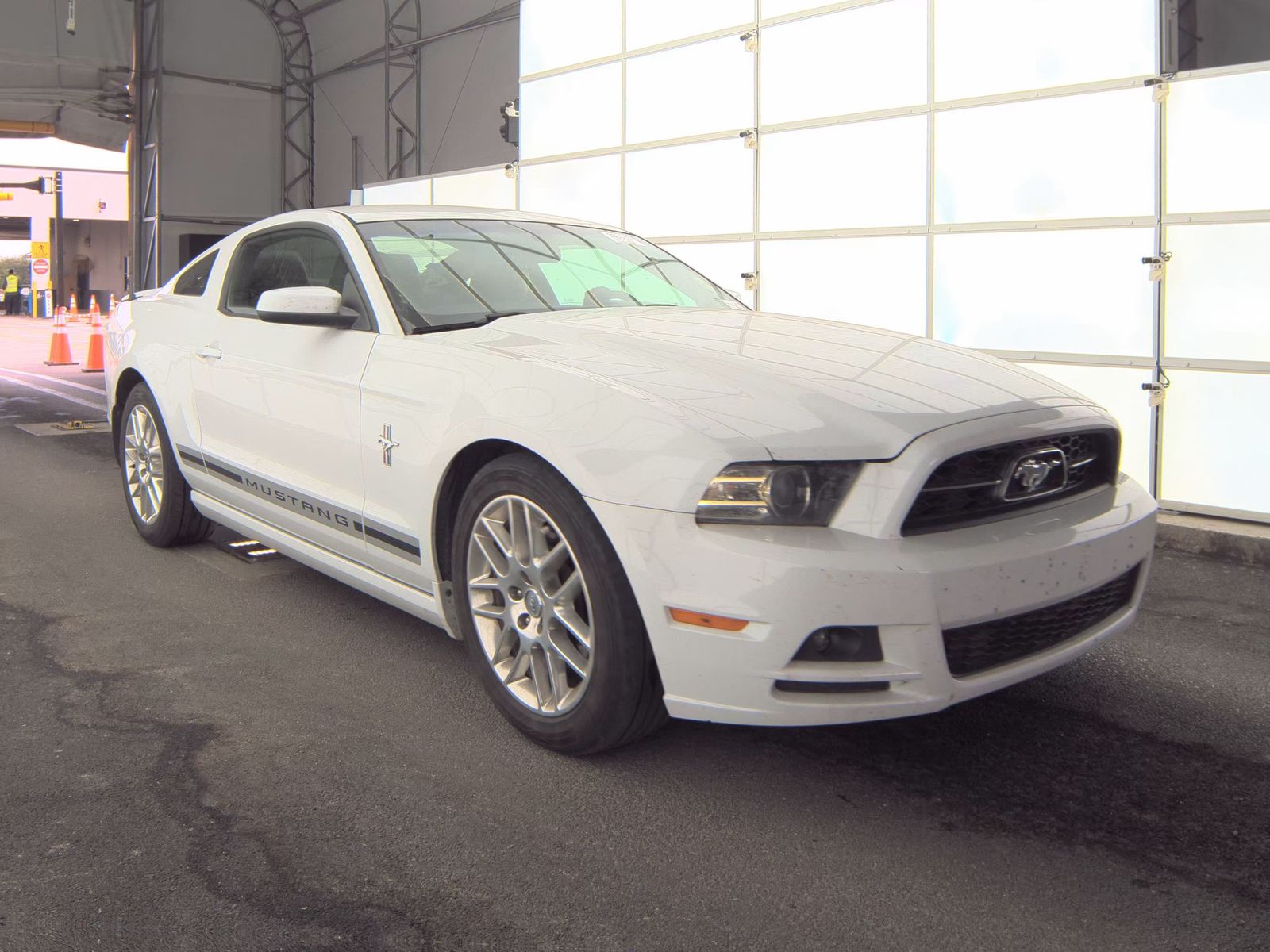 FORD MUSTANG - 5