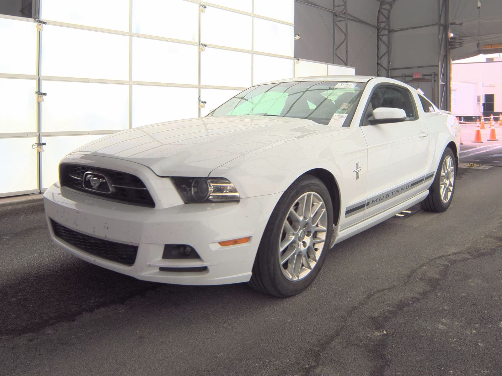 FORD MUSTANG - 1