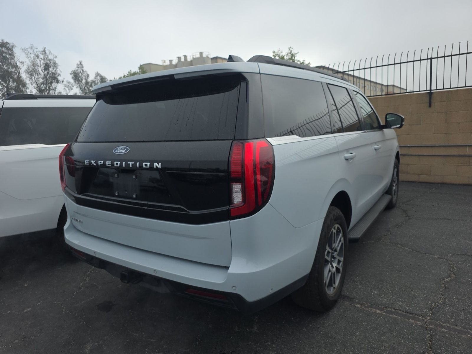 FORD EXPEDITION - 5
