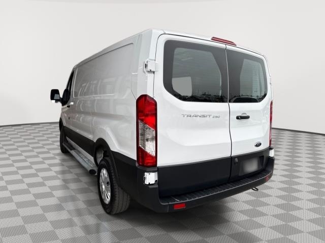 FORD TRANSIT 250 - 3