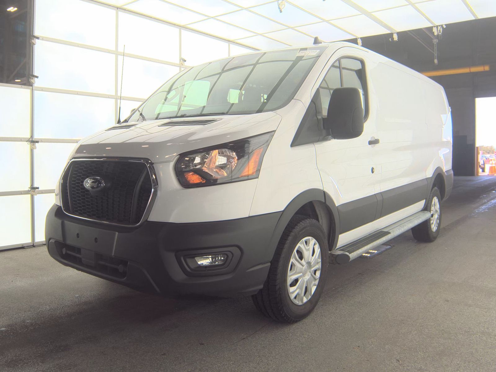 FORD TRANSIT 250 - 1