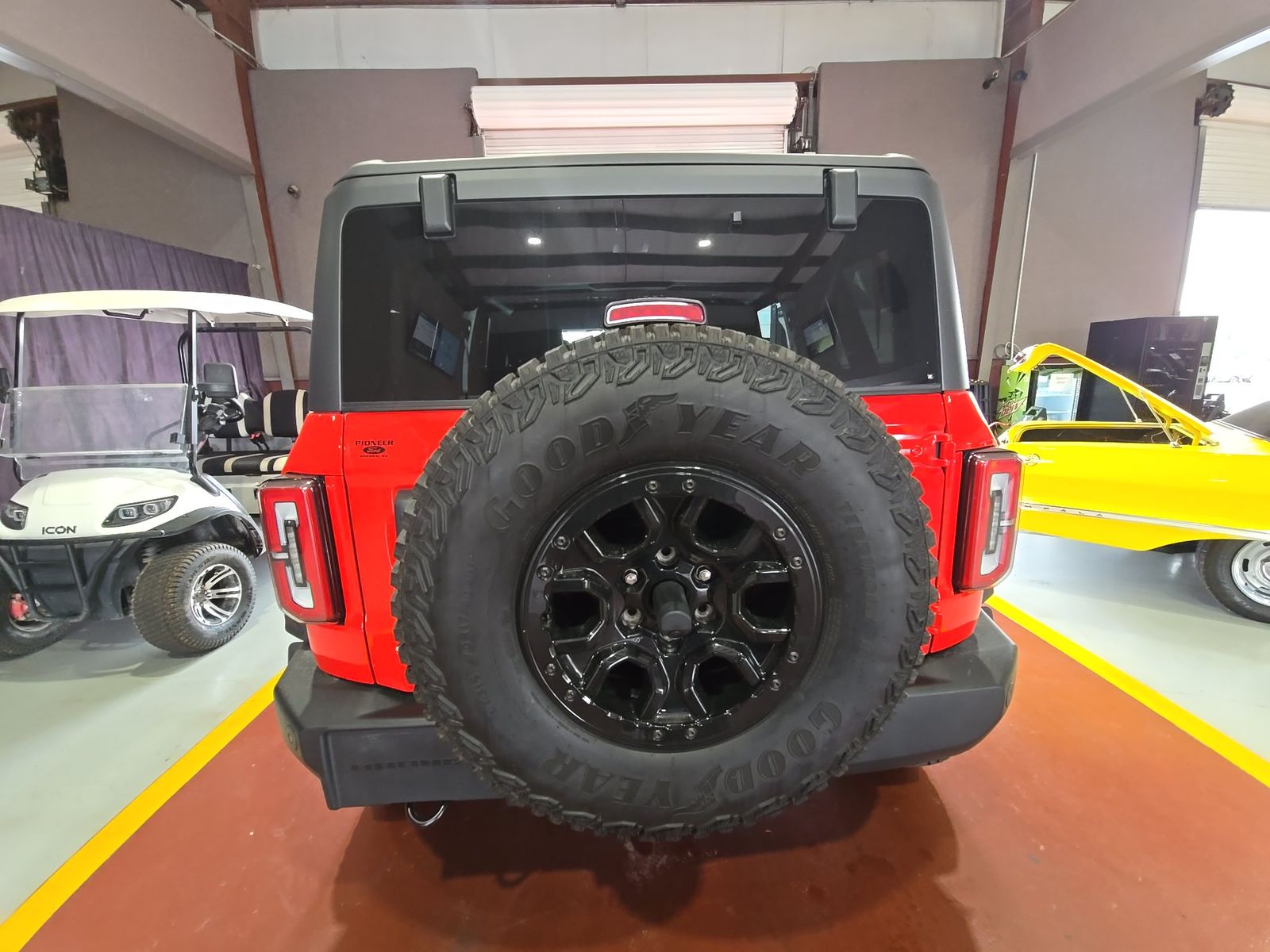 FORD BRONCO - 6