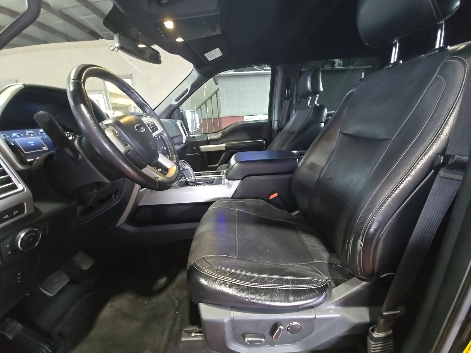 FORD F-150 - 8