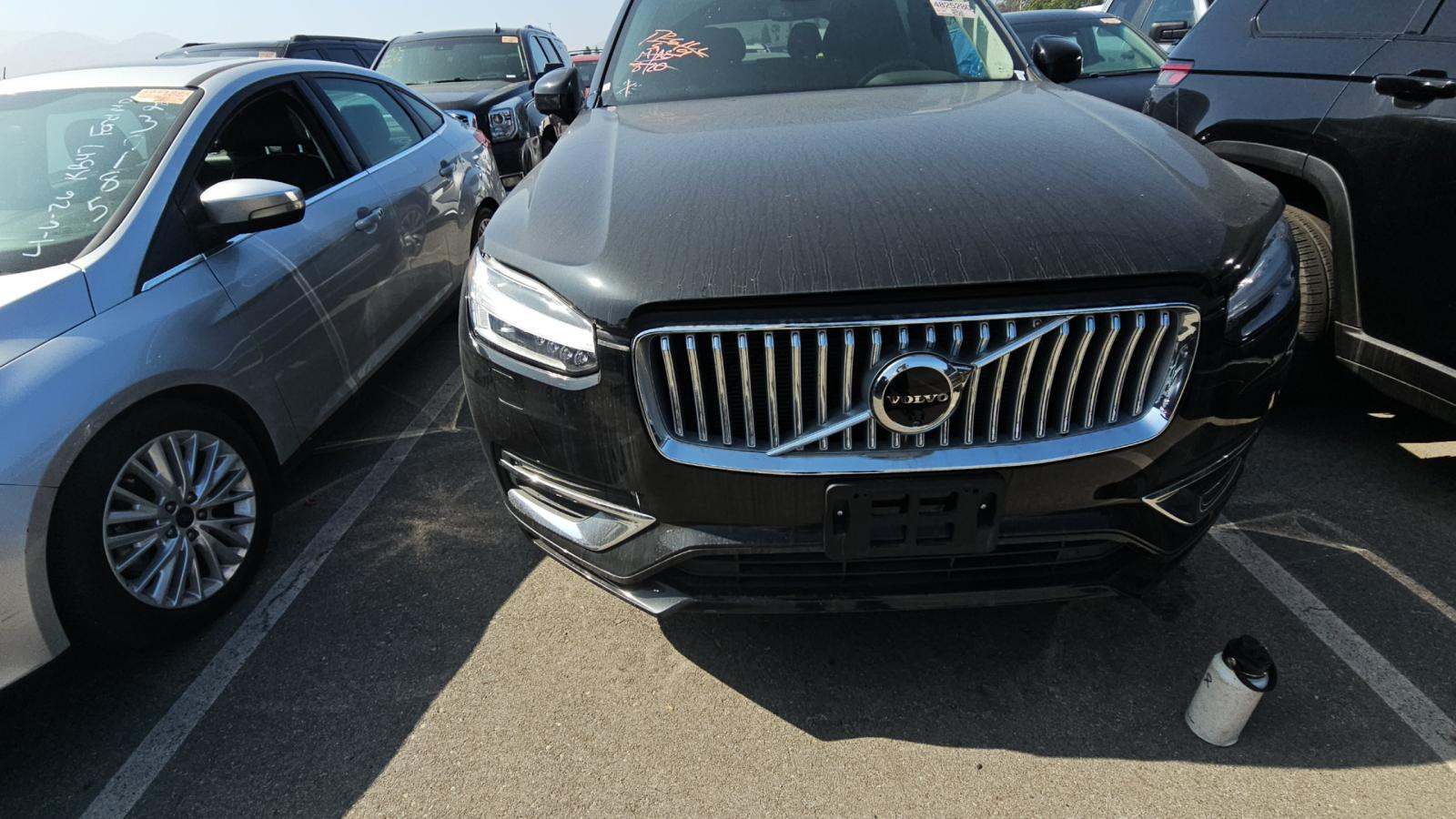 2025 Volvo XC90 B6 Plus FWD