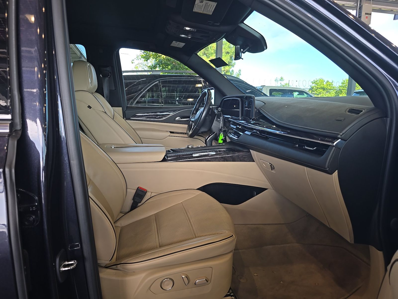 2023 Cadillac Escalade Premium Luxury AWD