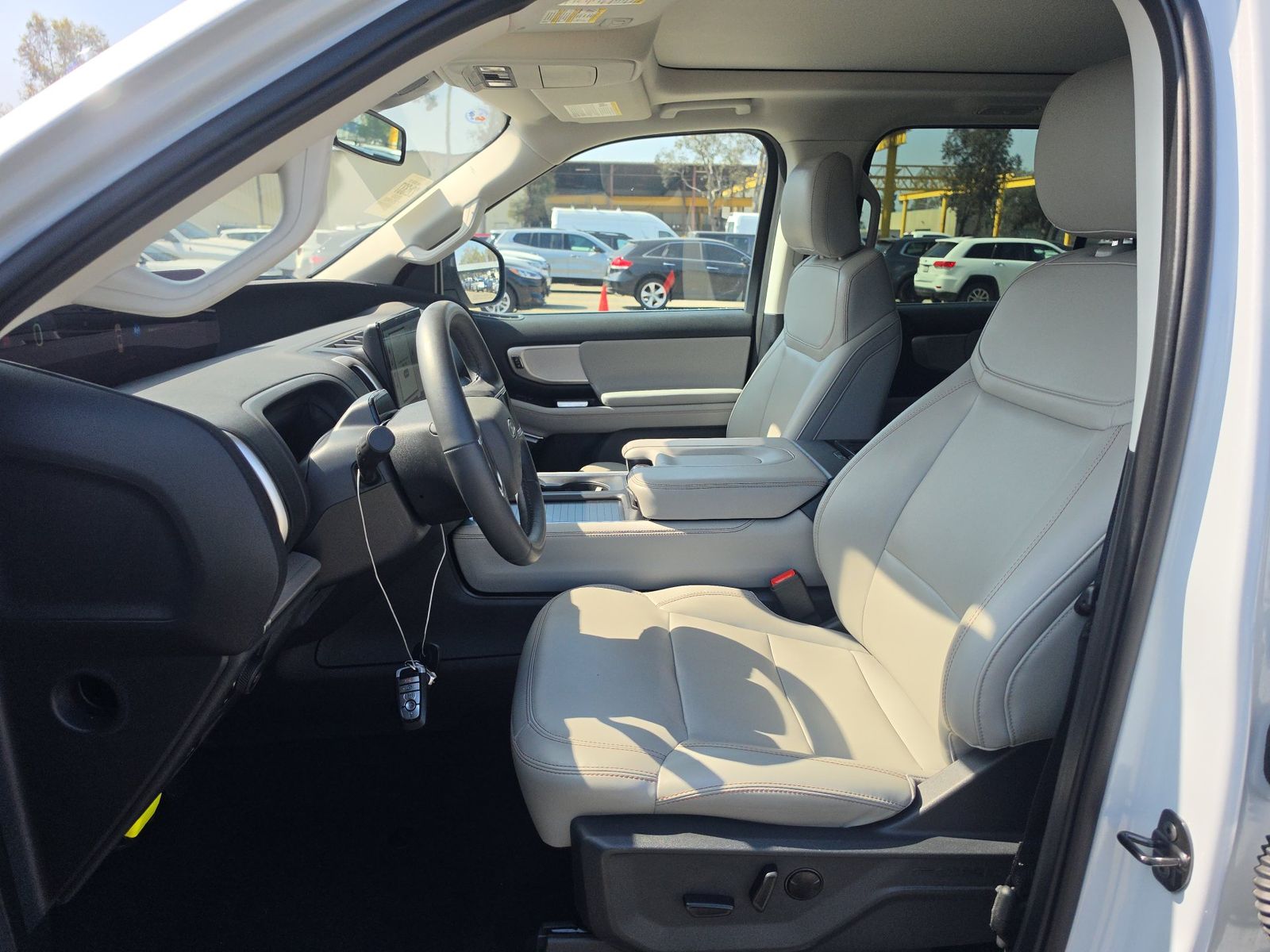FORD EXPEDITION - 8