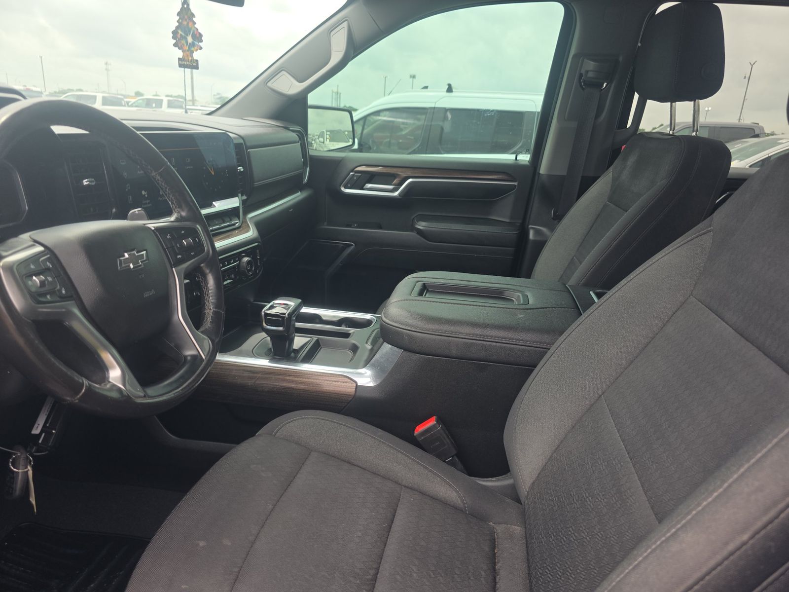 2022 Chevrolet Silverado 1500 RST AWD