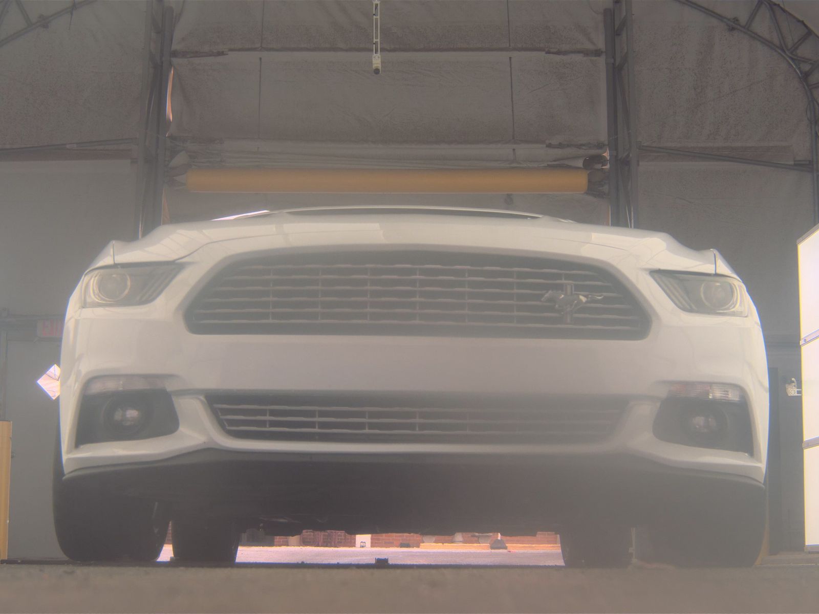 FORD MUSTANG - 4