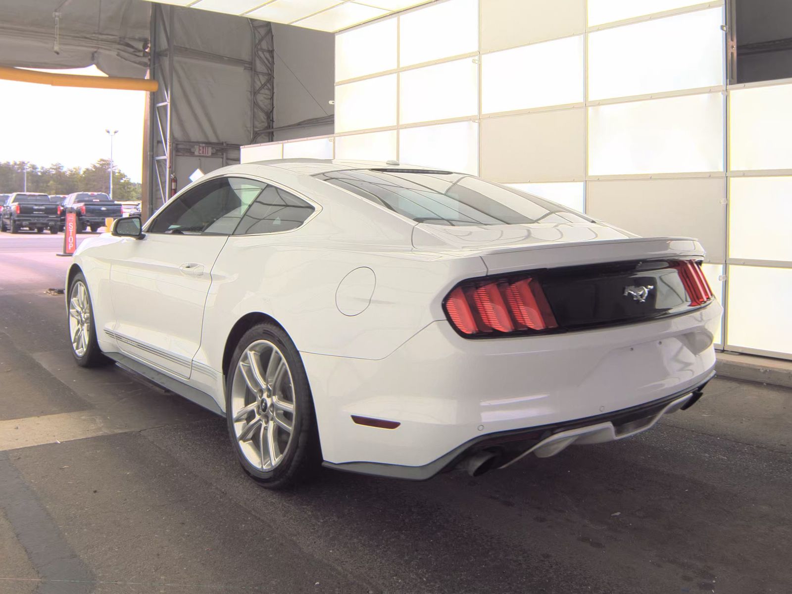 FORD MUSTANG - 9