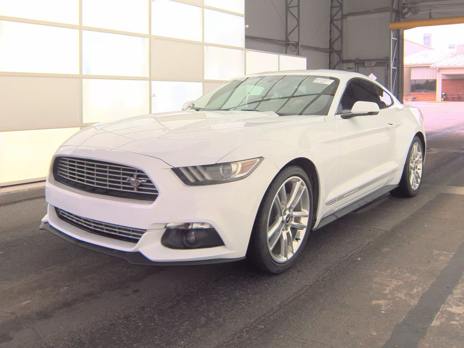 FORD MUSTANG - 1