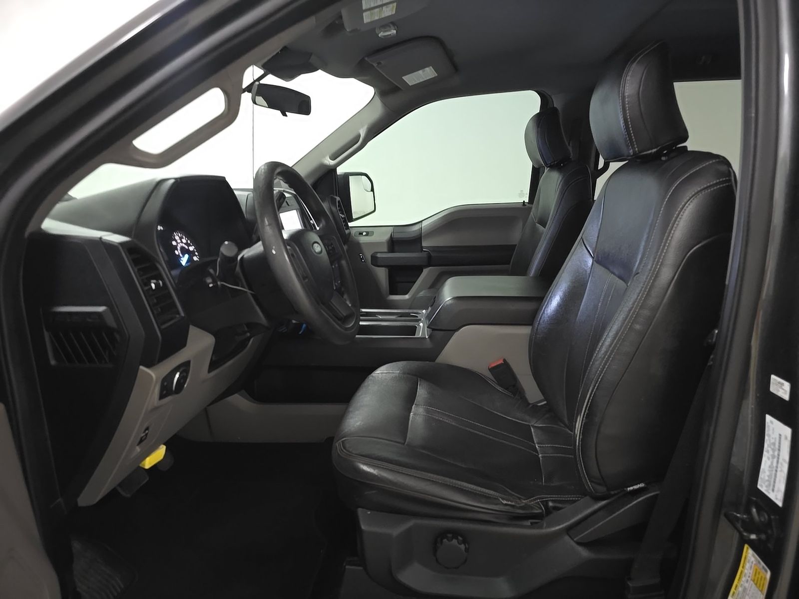FORD F-150 - 8