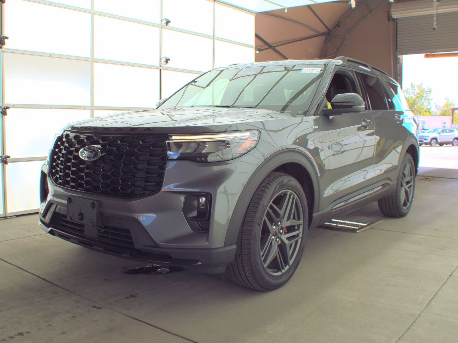 FORD EXPLORER - 1