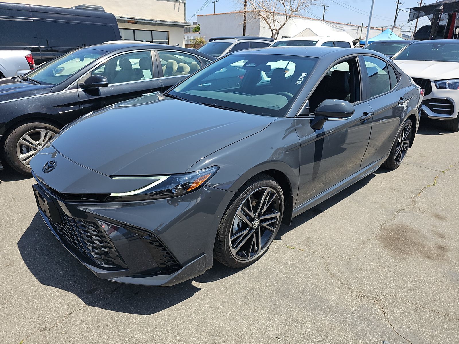 TOYOTA CAMRY - 1