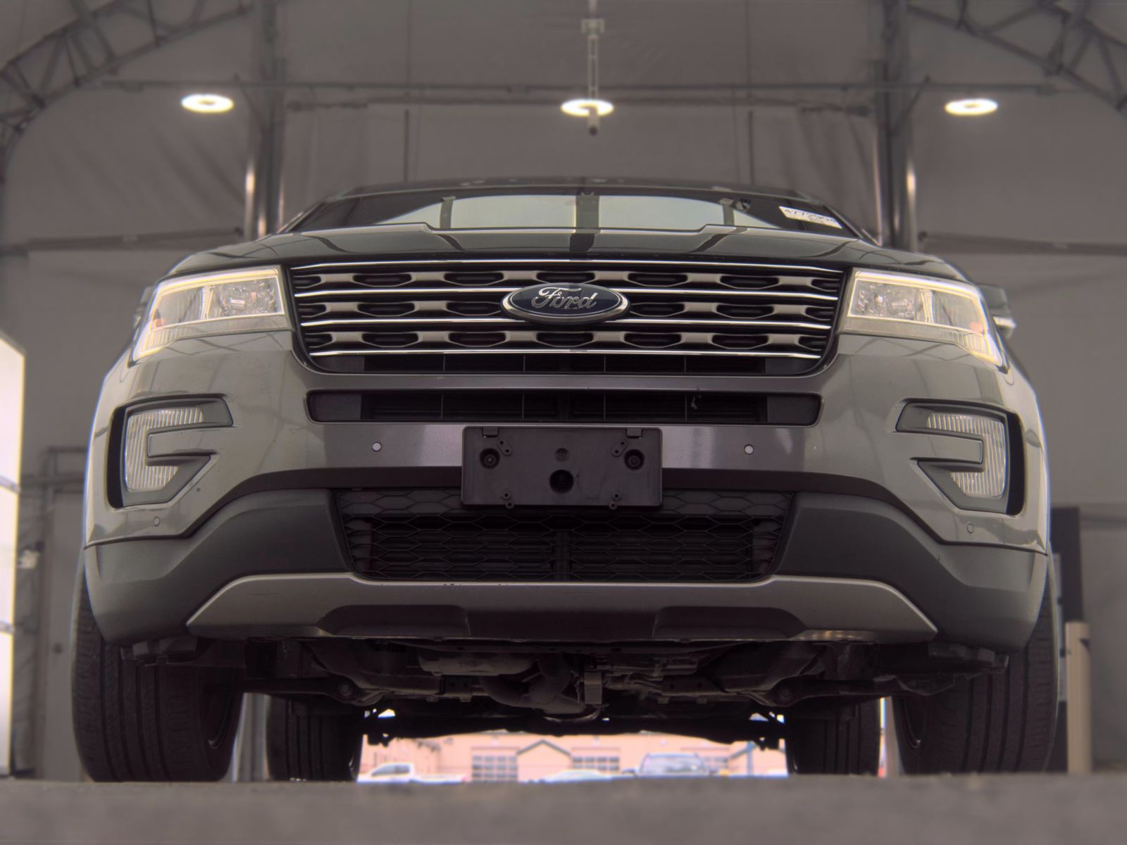 FORD EXPLORER - 4