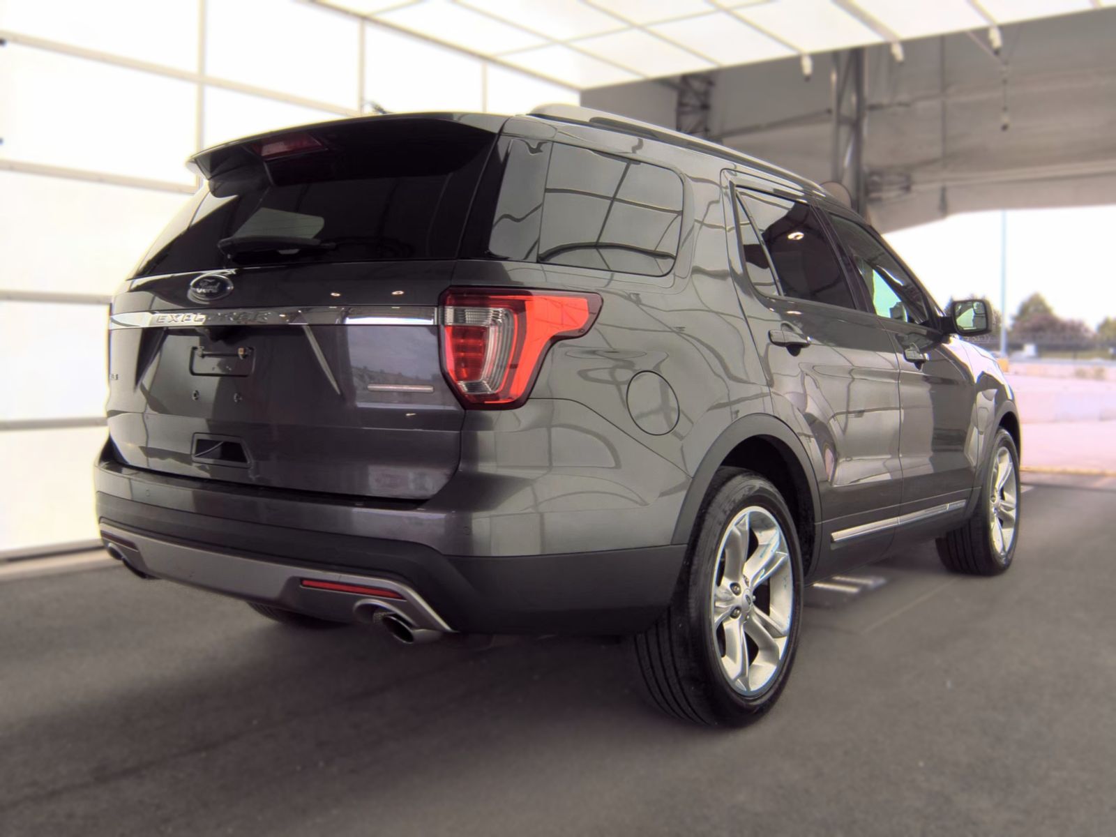 FORD EXPLORER - 6