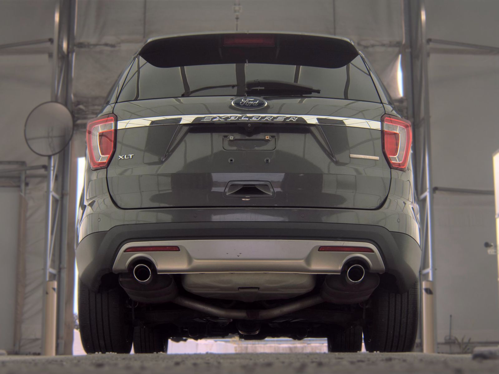 FORD EXPLORER - 8