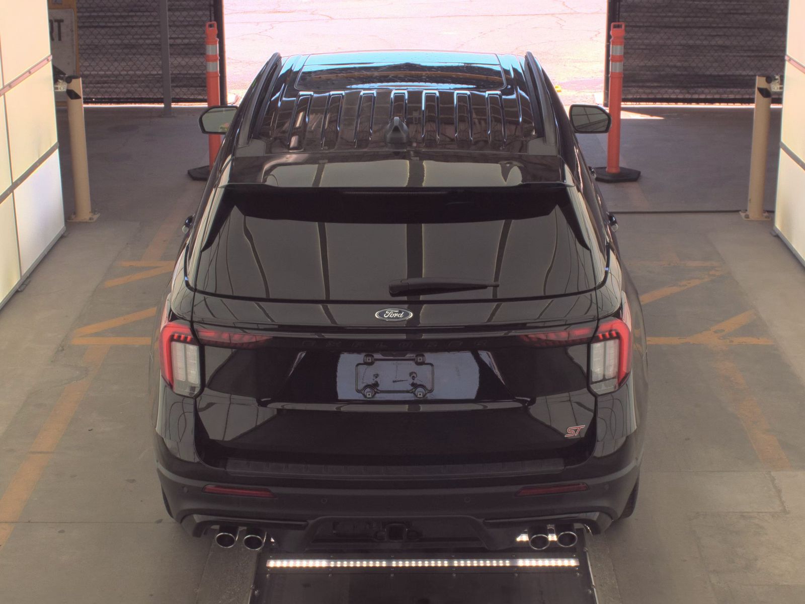FORD EXPLORER - 7