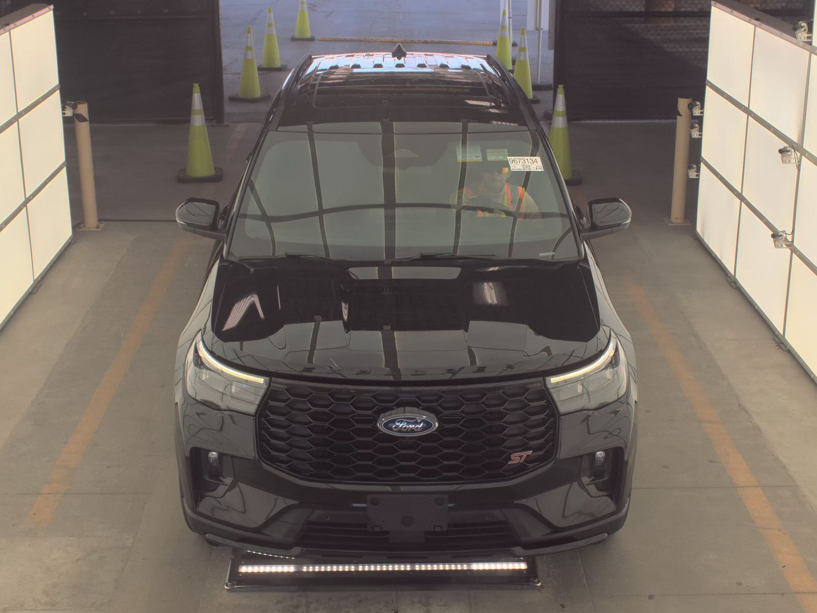 FORD EXPLORER - 3