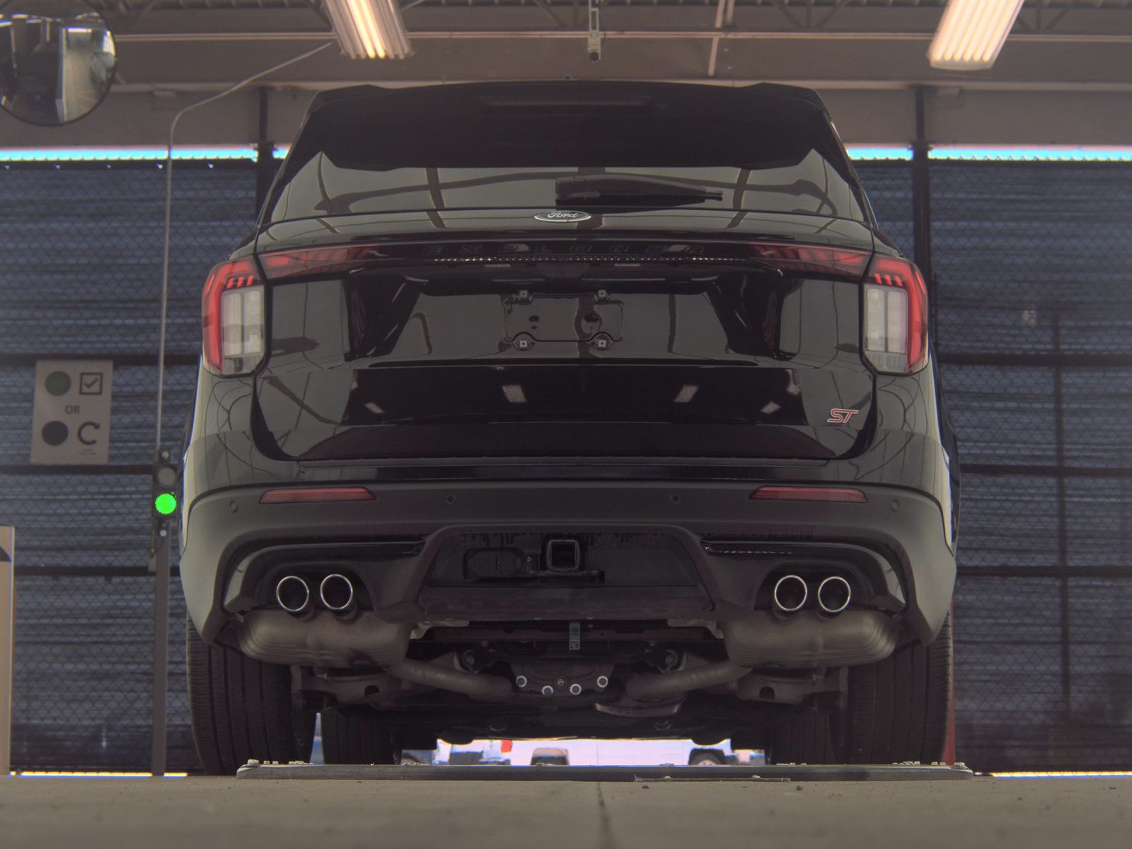 FORD EXPLORER - 8