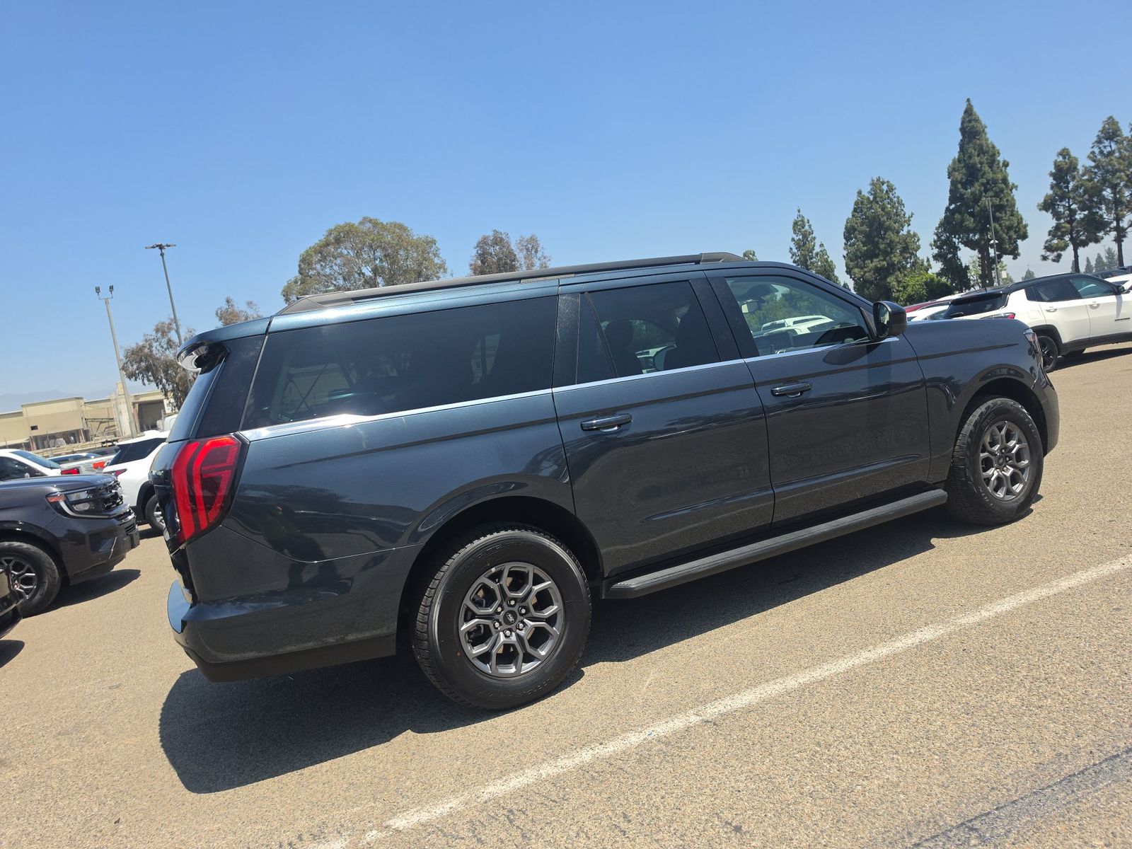 FORD EXPEDITION MAX - 5