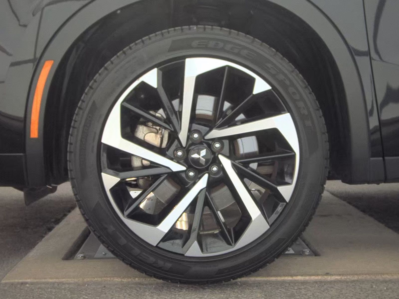2024 Mitsubishi Outlander SE FWD
