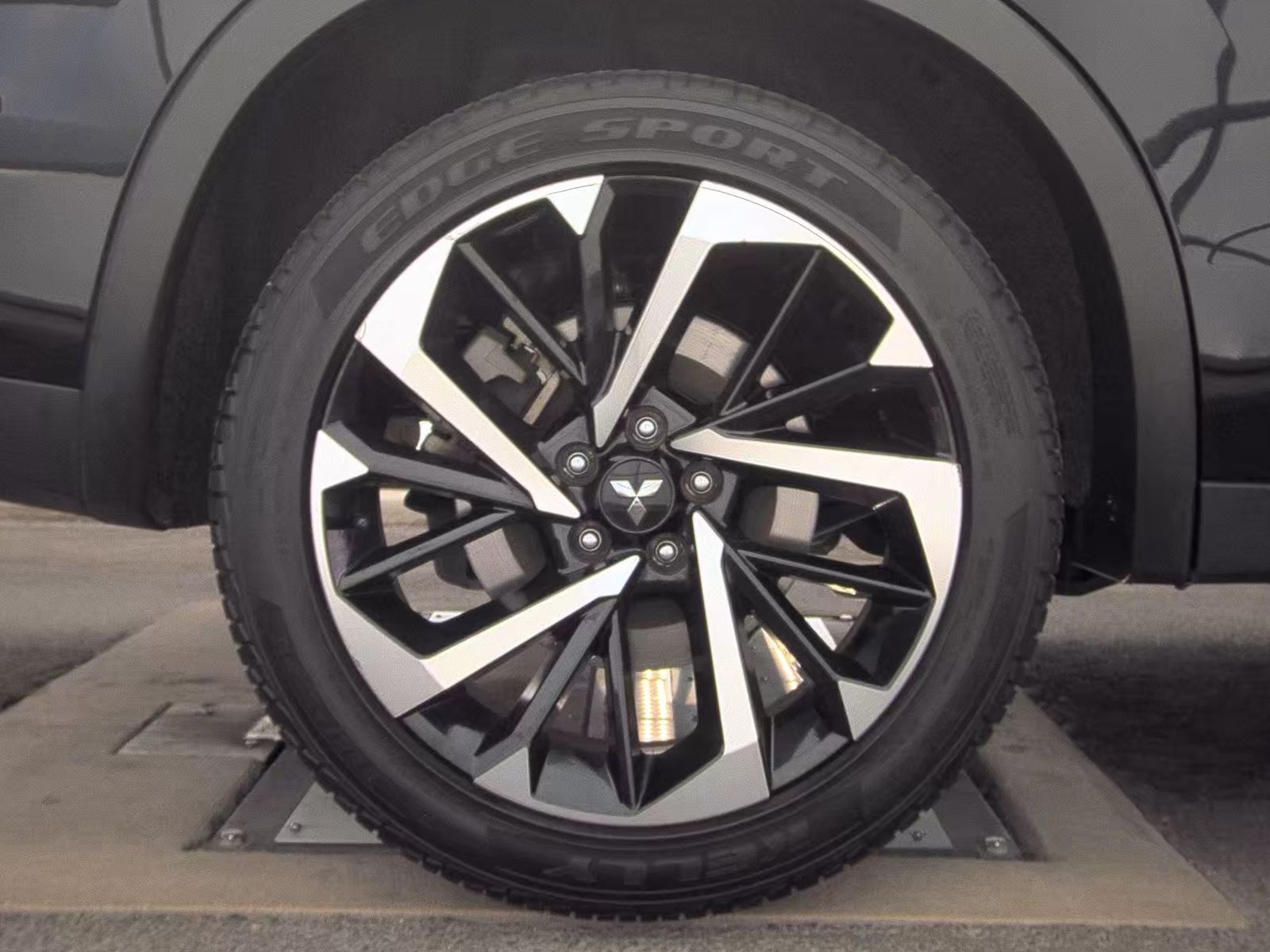 2024 Mitsubishi Outlander SE FWD