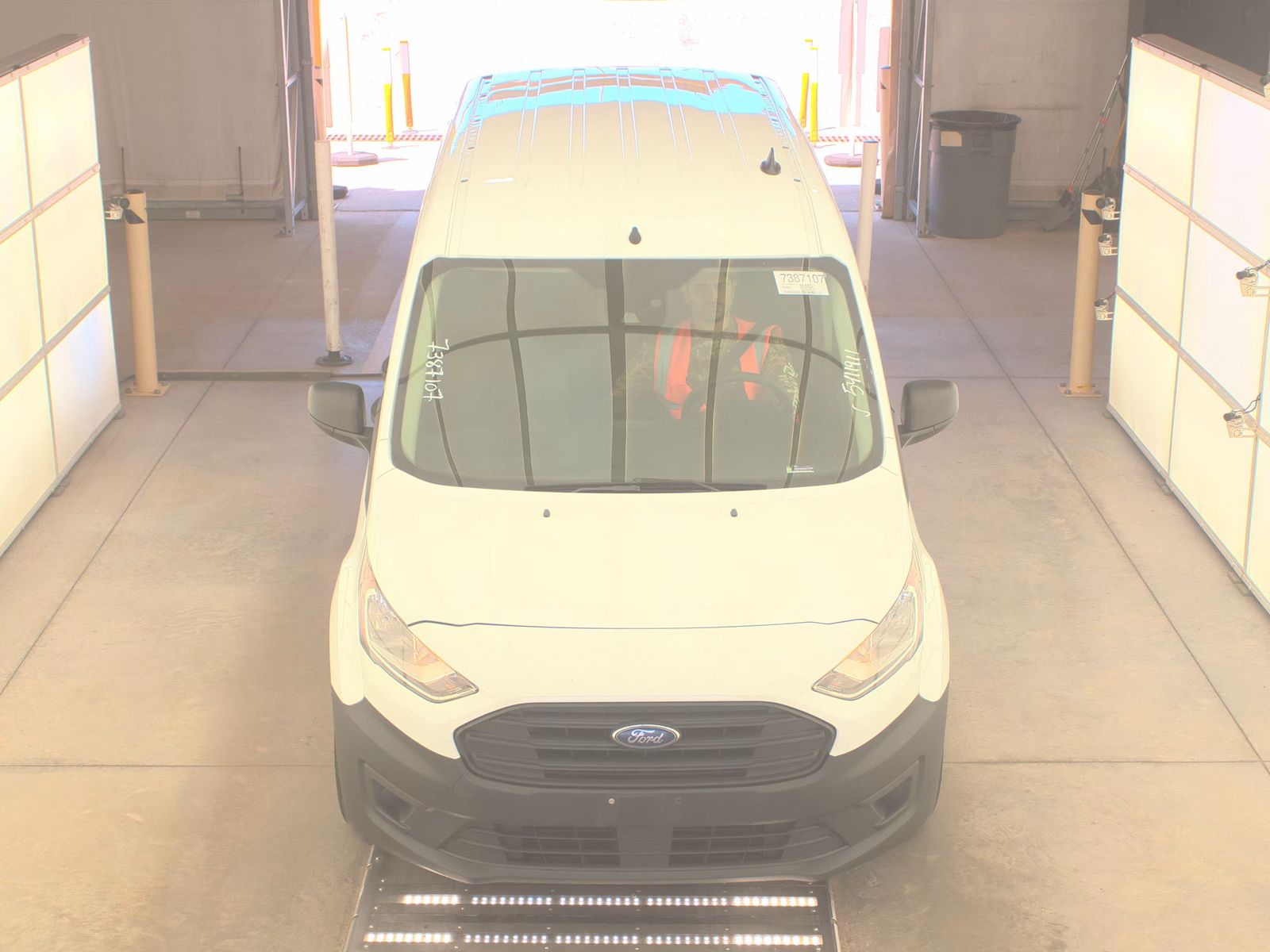 FORD TRANSIT CONNECT - 3