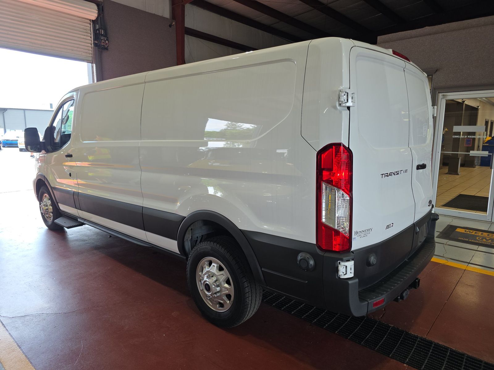 FORD TRANSIT 150 - 7