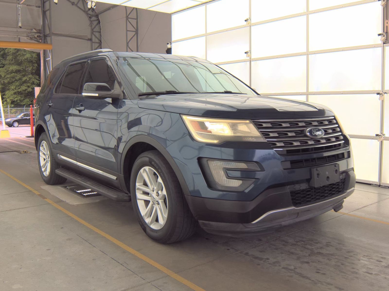 FORD EXPLORER - 5