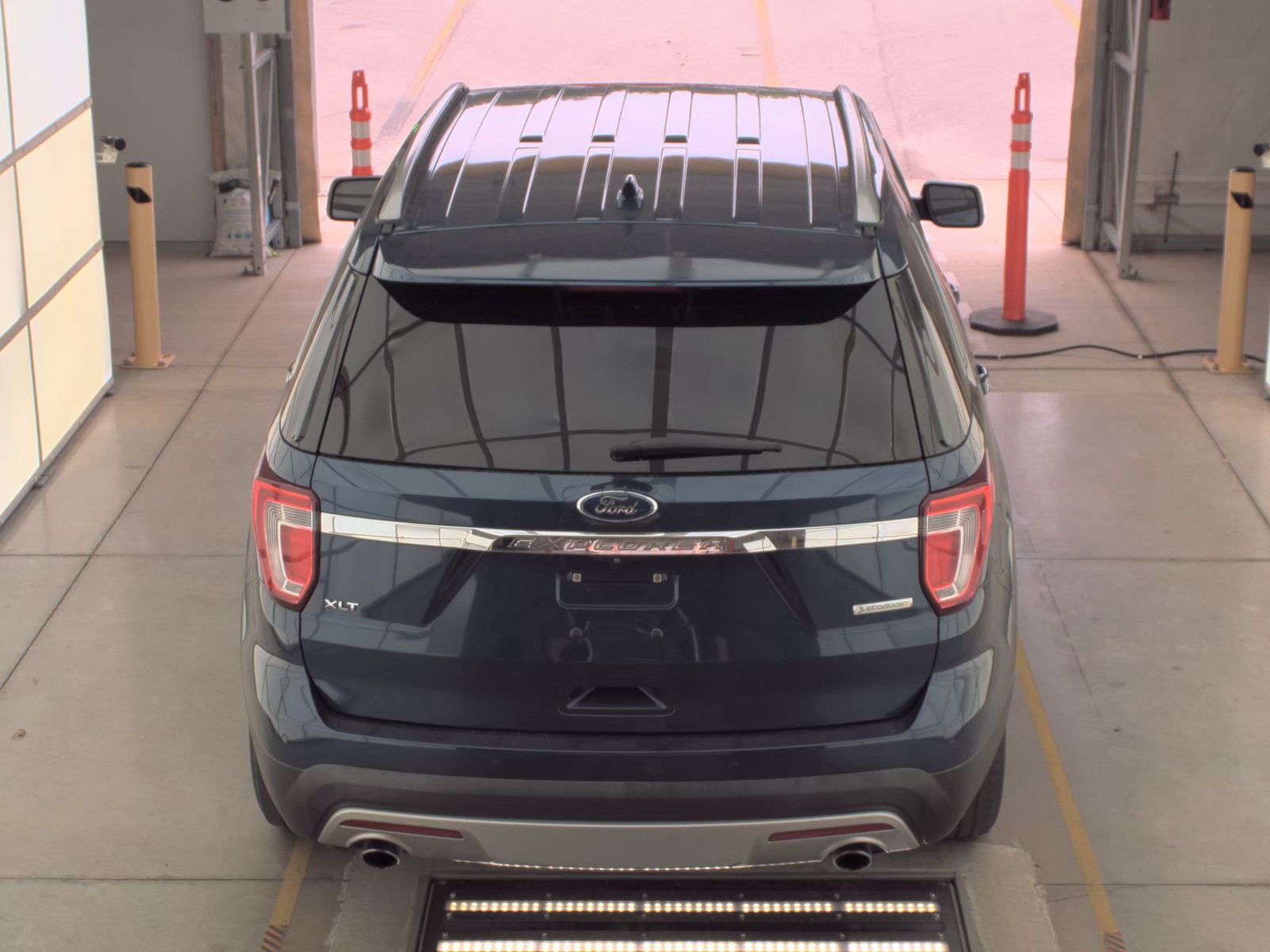 FORD EXPLORER - 7