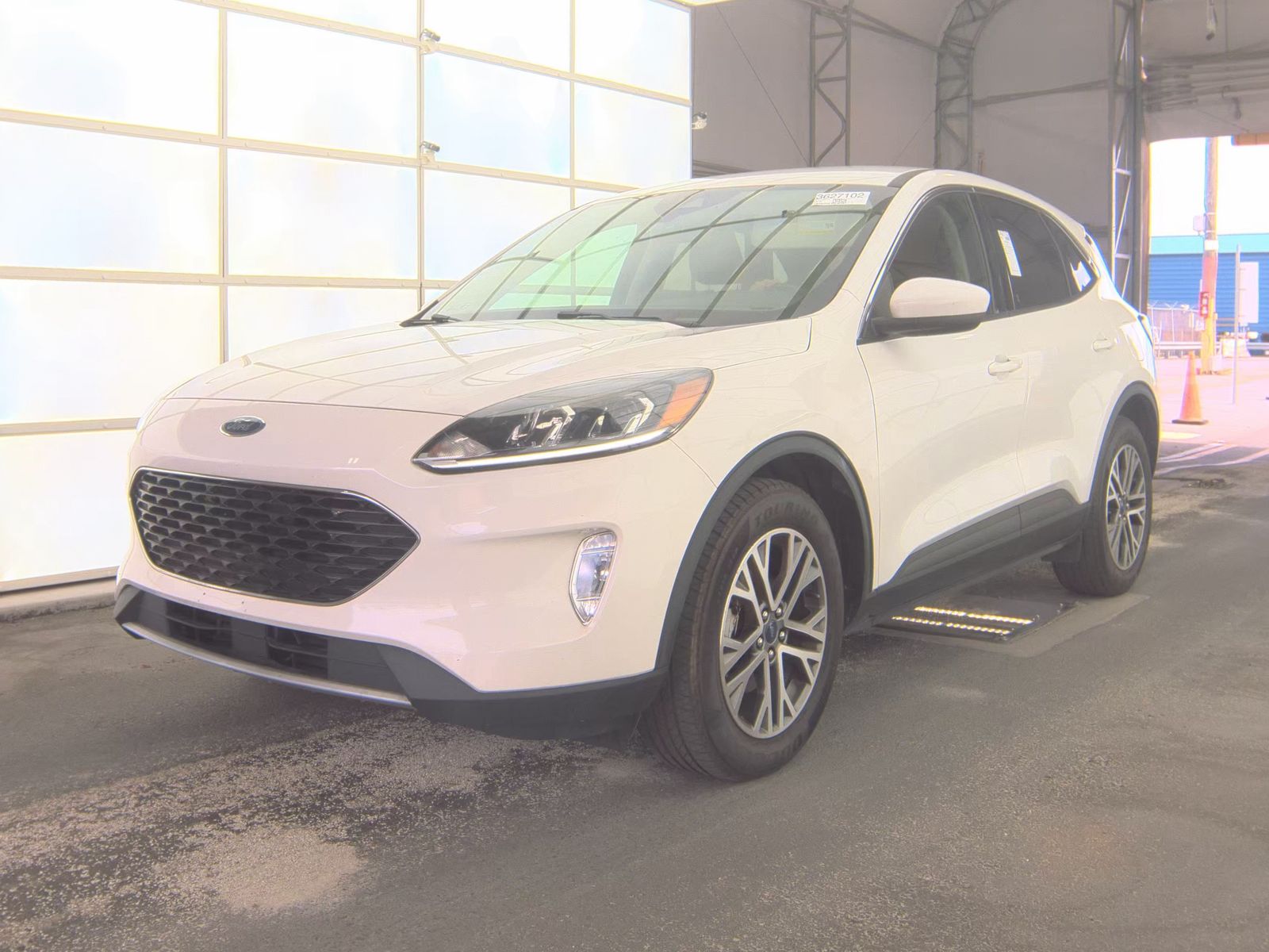 FORD ESCAPE - 1