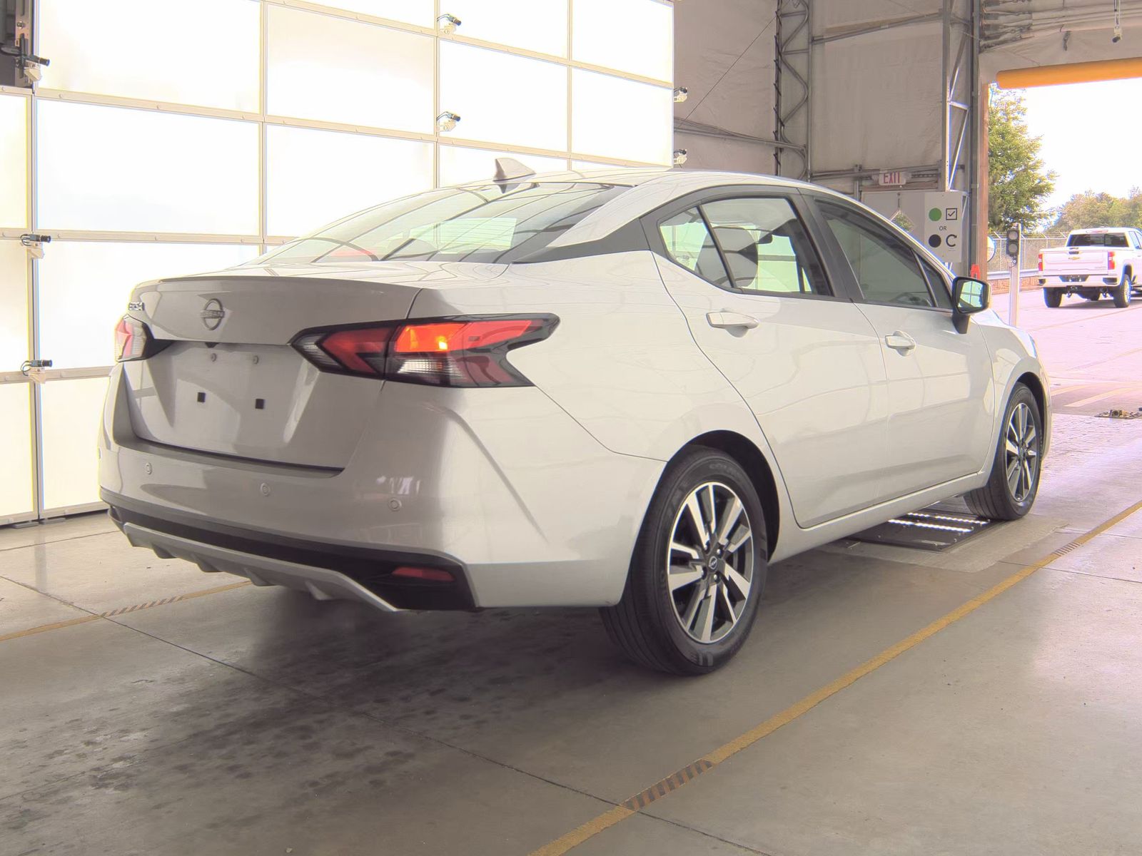 NISSAN VERSA - 5