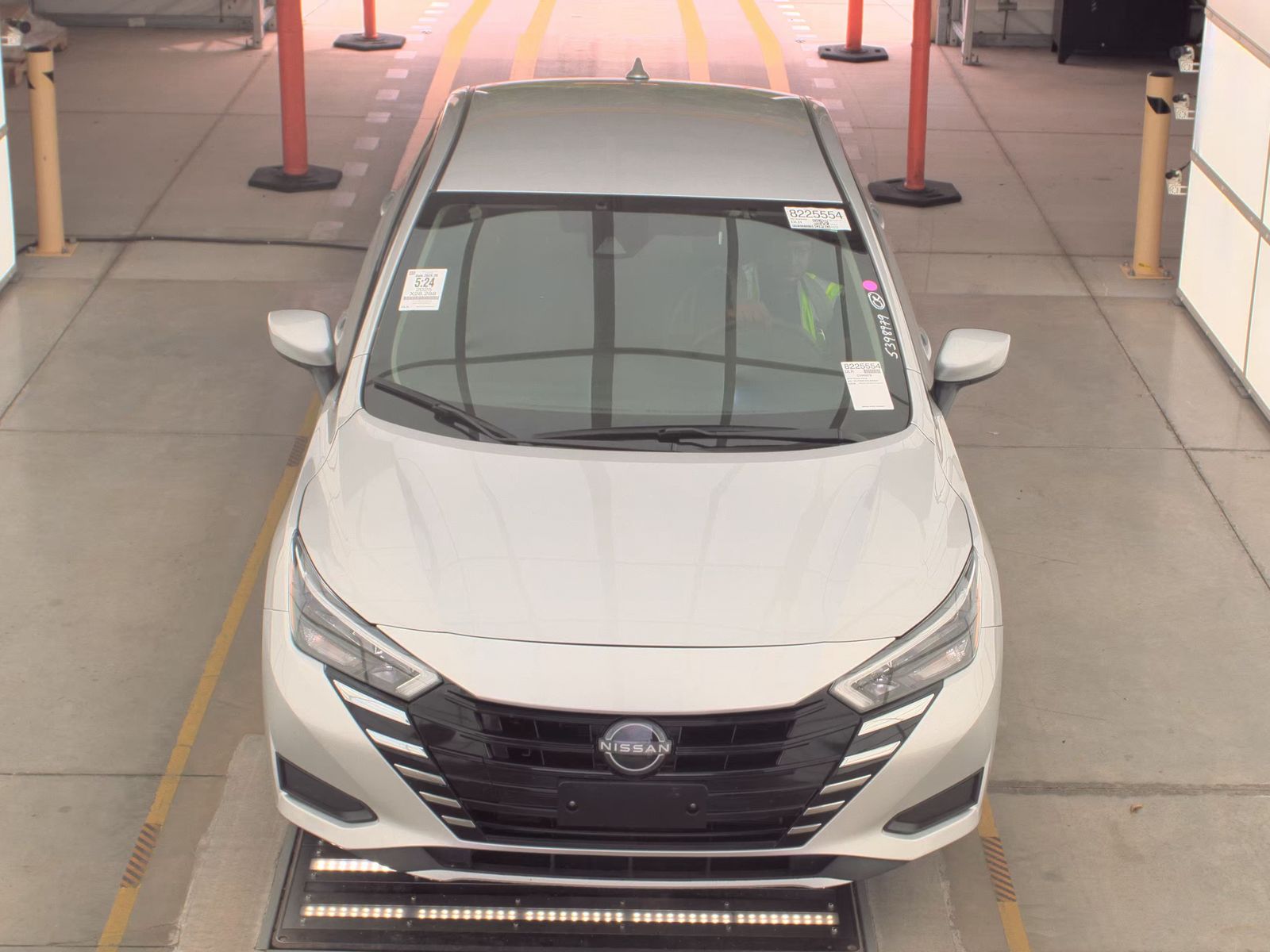 NISSAN VERSA - 3