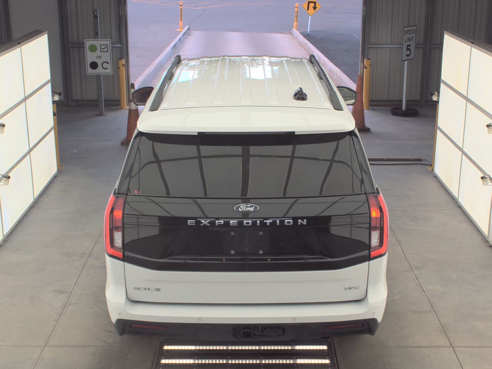 FORD EXPEDITION MAX - 7