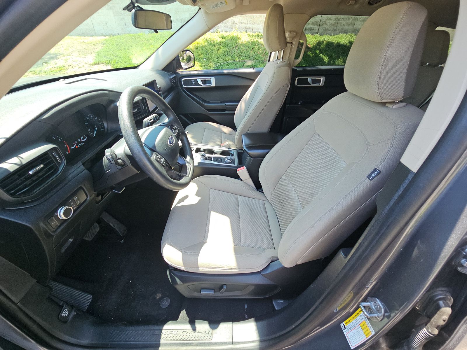FORD EXPLORER - 8