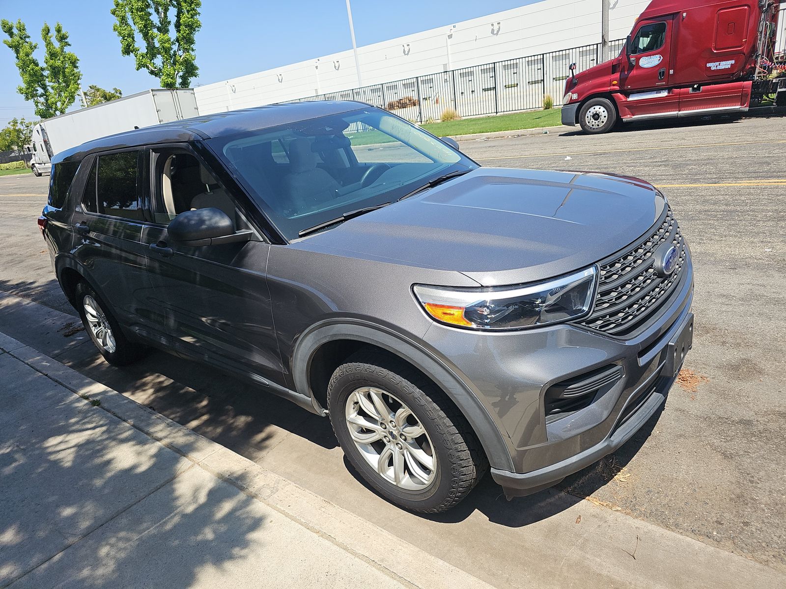 FORD EXPLORER - 4