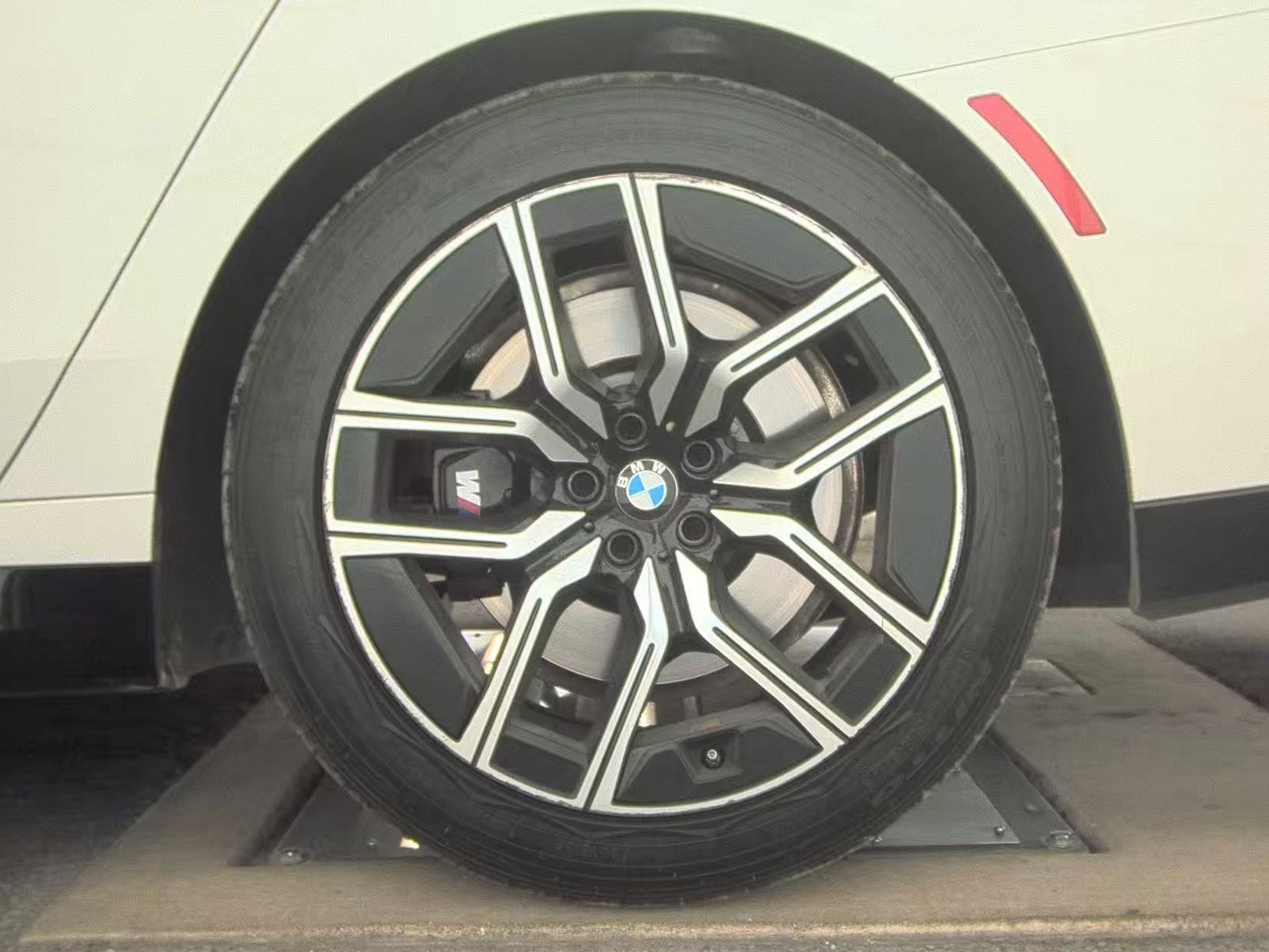 2025 BMW 7 Series 740i xDrive AWD