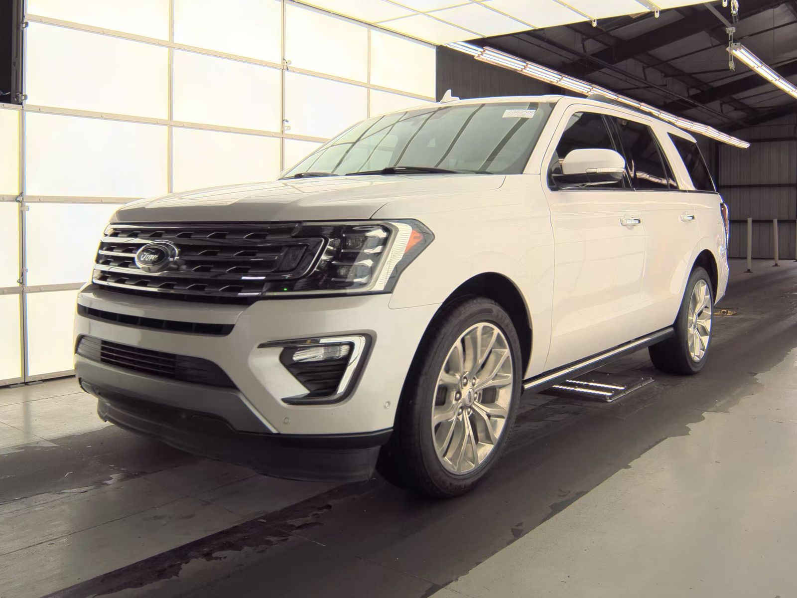 FORD EXPEDITION - 1