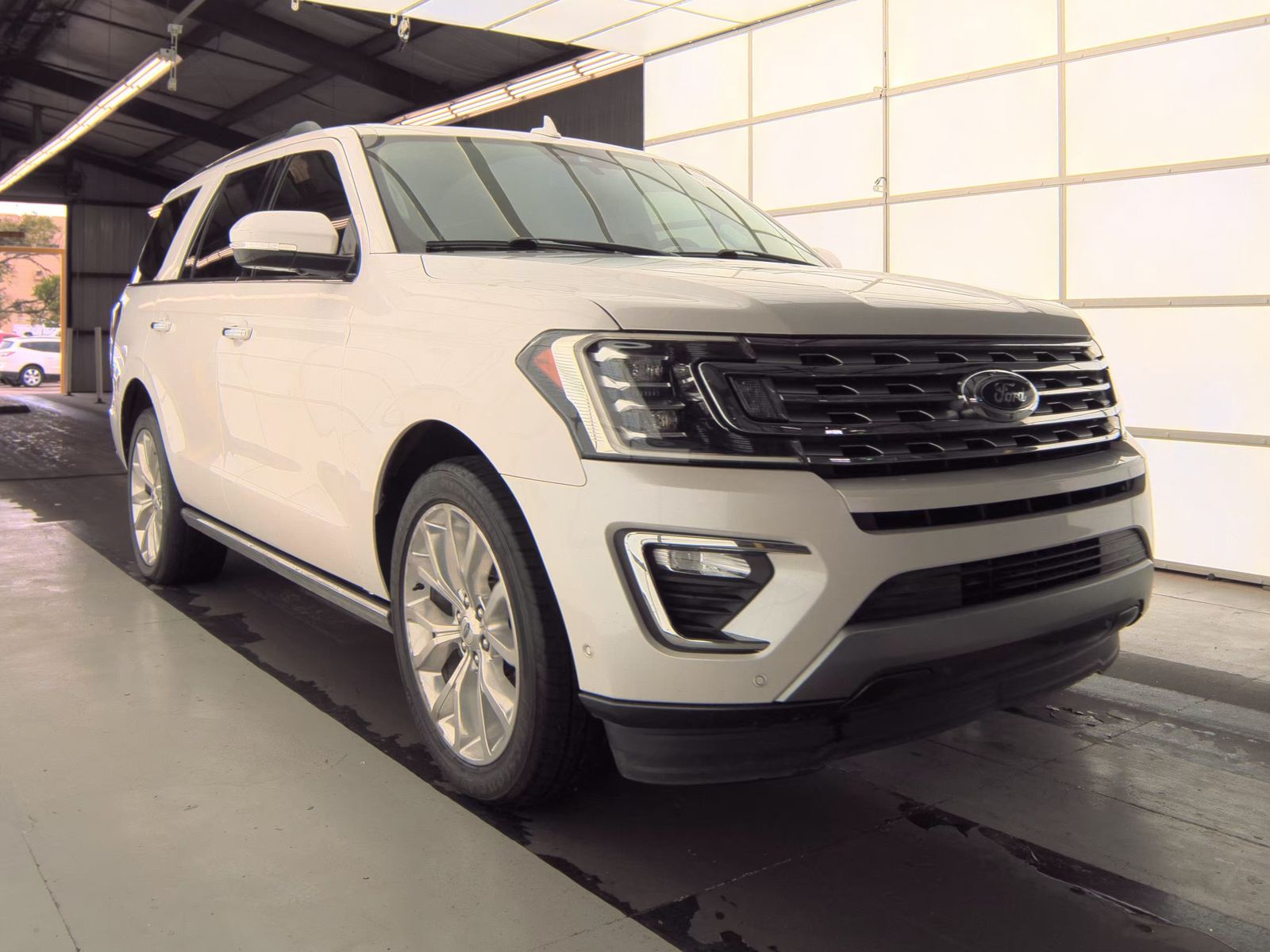 FORD EXPEDITION - 4