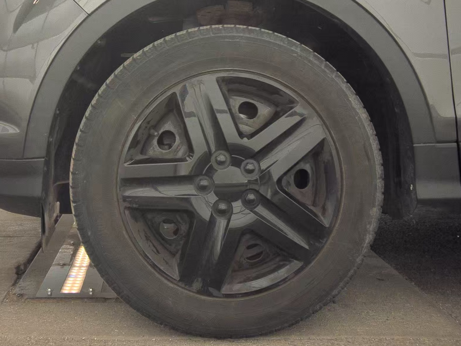 FORD ESCAPE - 10