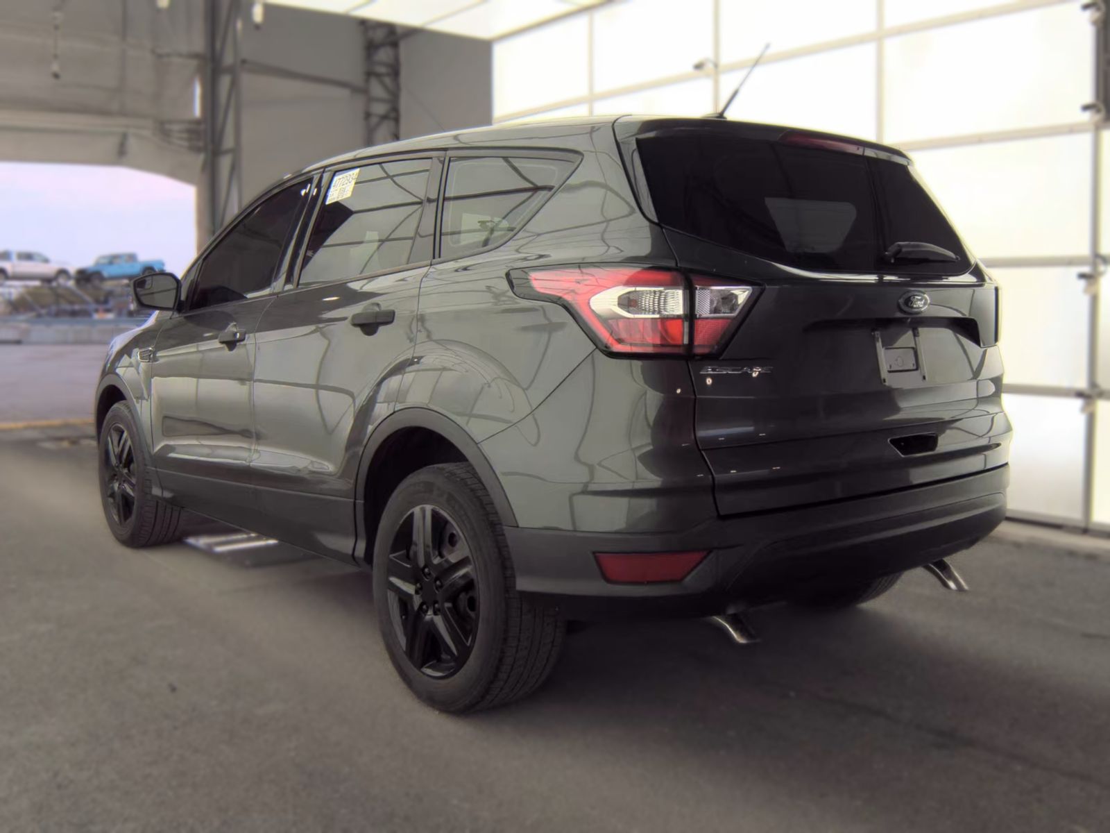 FORD ESCAPE - 9