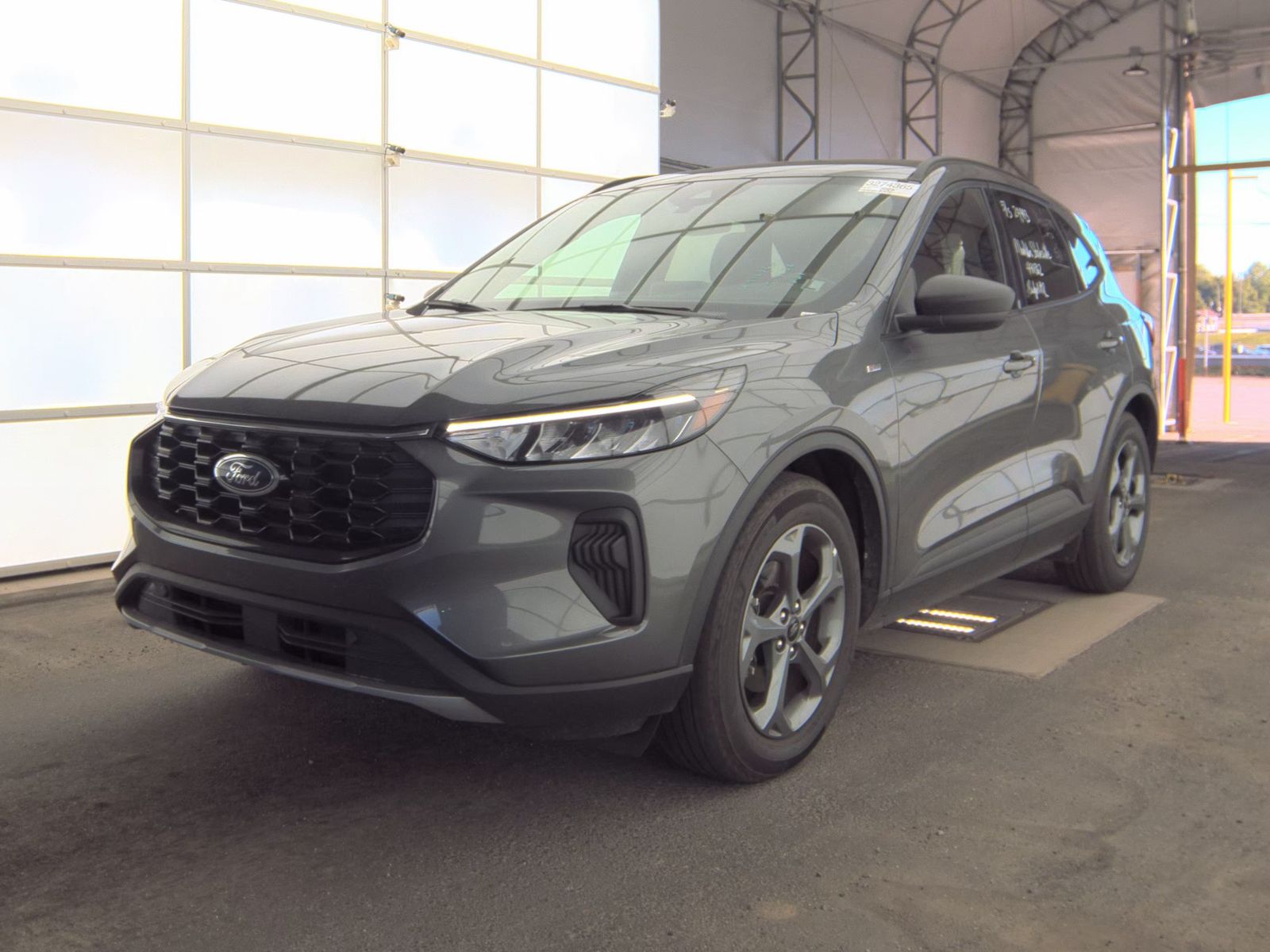 FORD ESCAPE - 1