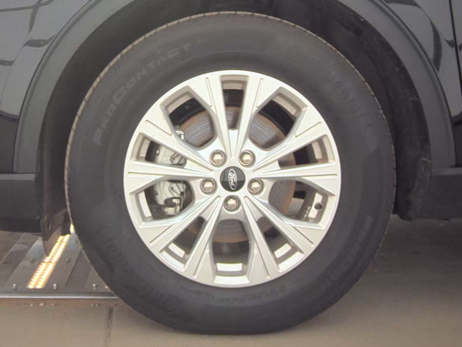 FORD ESCAPE - 10