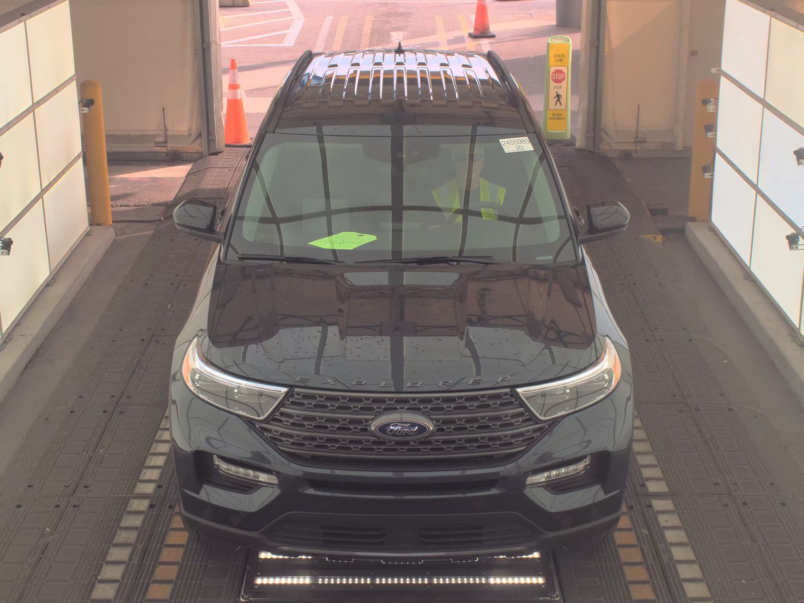 FORD EXPLORER - 3