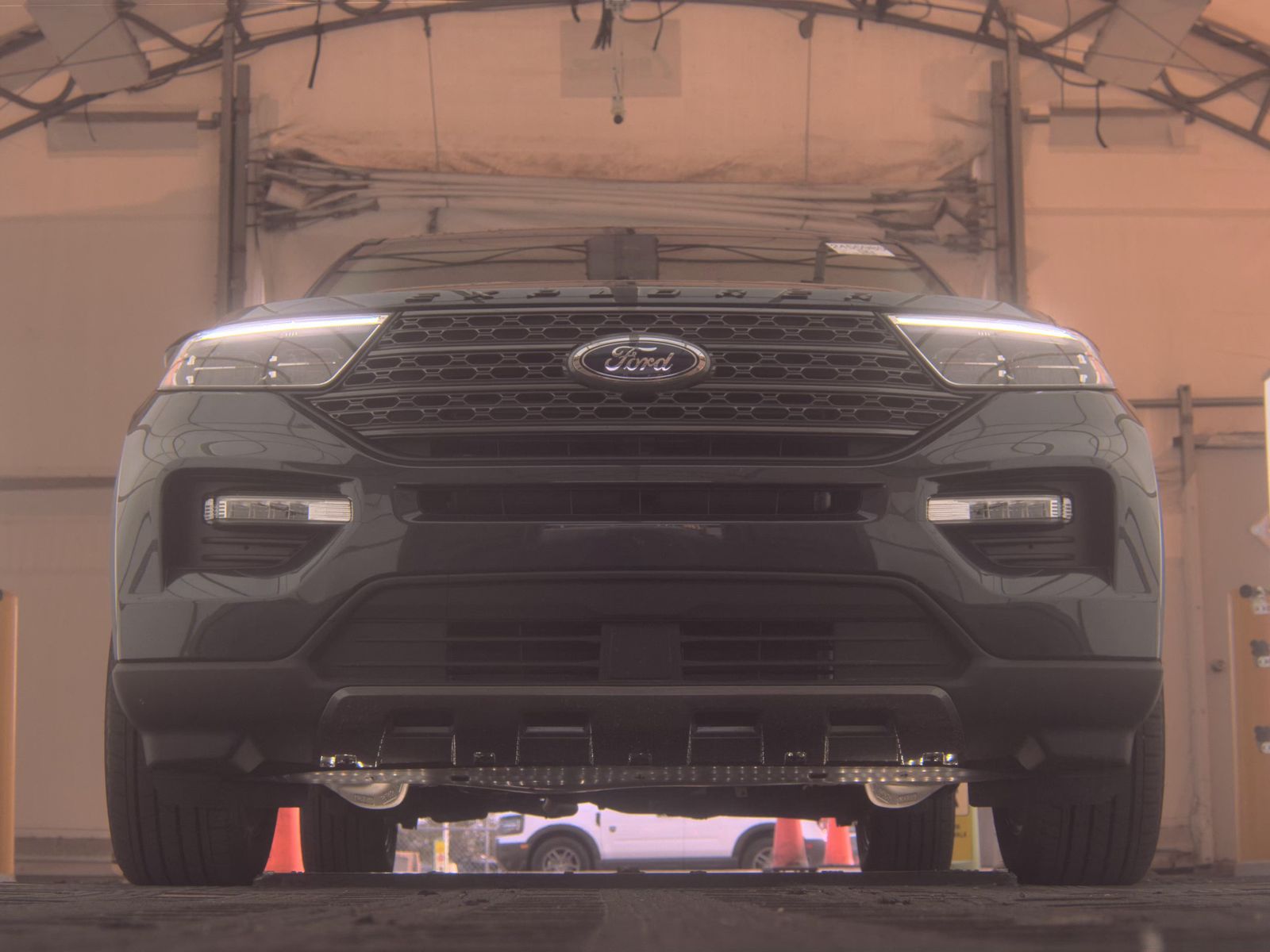 FORD EXPLORER - 4
